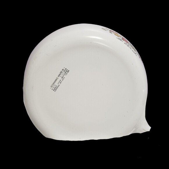 Corning Ware ( Spice of Life ) White Skillet Pan P-83-8 ( 6.5" inch ) - Picture 7 of 9